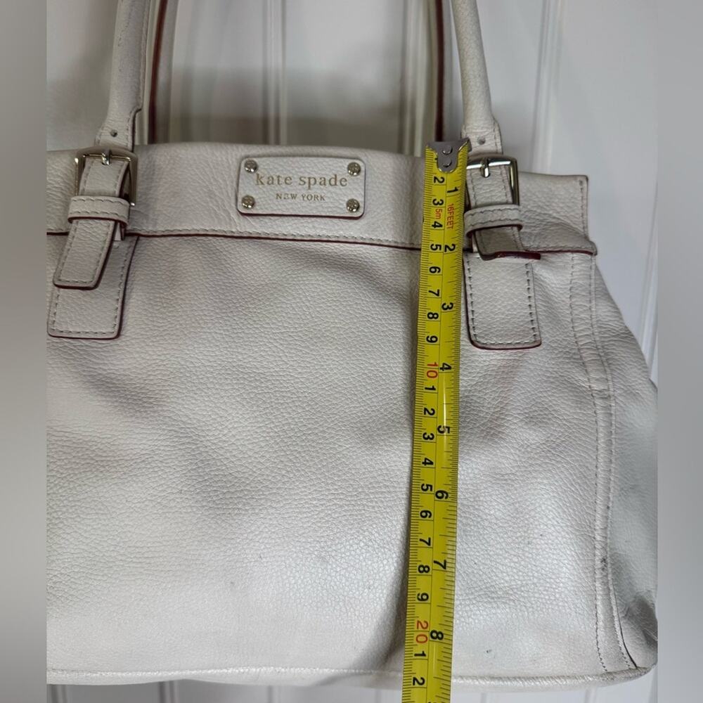 KATE SPADE 🤍 Creamy Leather White Shoulder Bag, Interior Polka Dots (Preloved) - Picture 7 of 17
